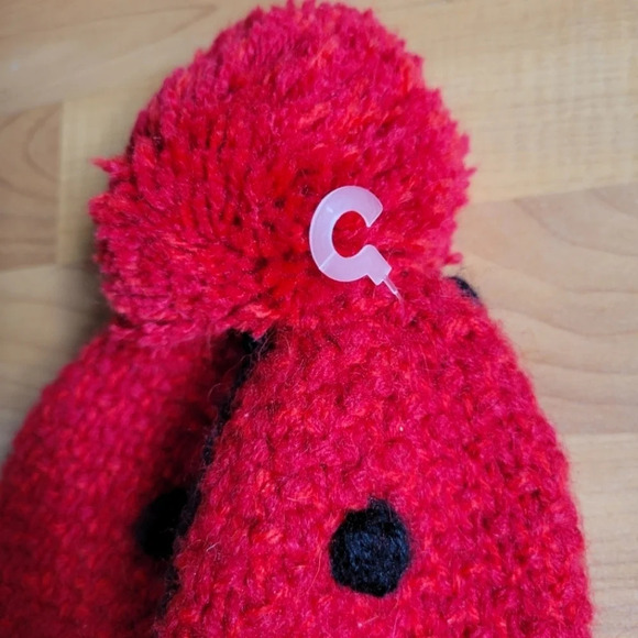 Andes Gifts Kids Handmade Alpaca Blend Ladybug Hat Unisex Winter Made in Peru - Picture 3 of 6